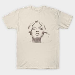 Diana Ross \ Vintage Style Design \\ Fan Art Design T-Shirt